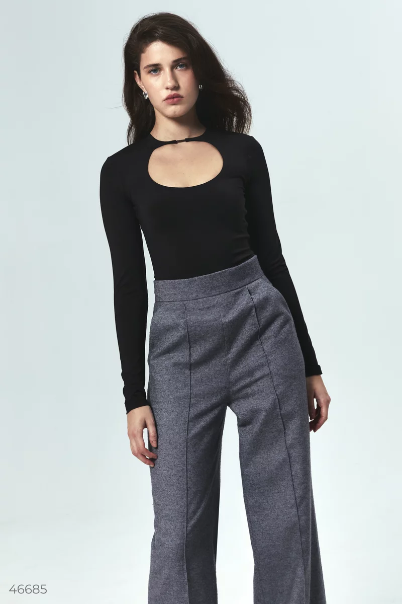 Gray palazzo pants with arrows photo 3