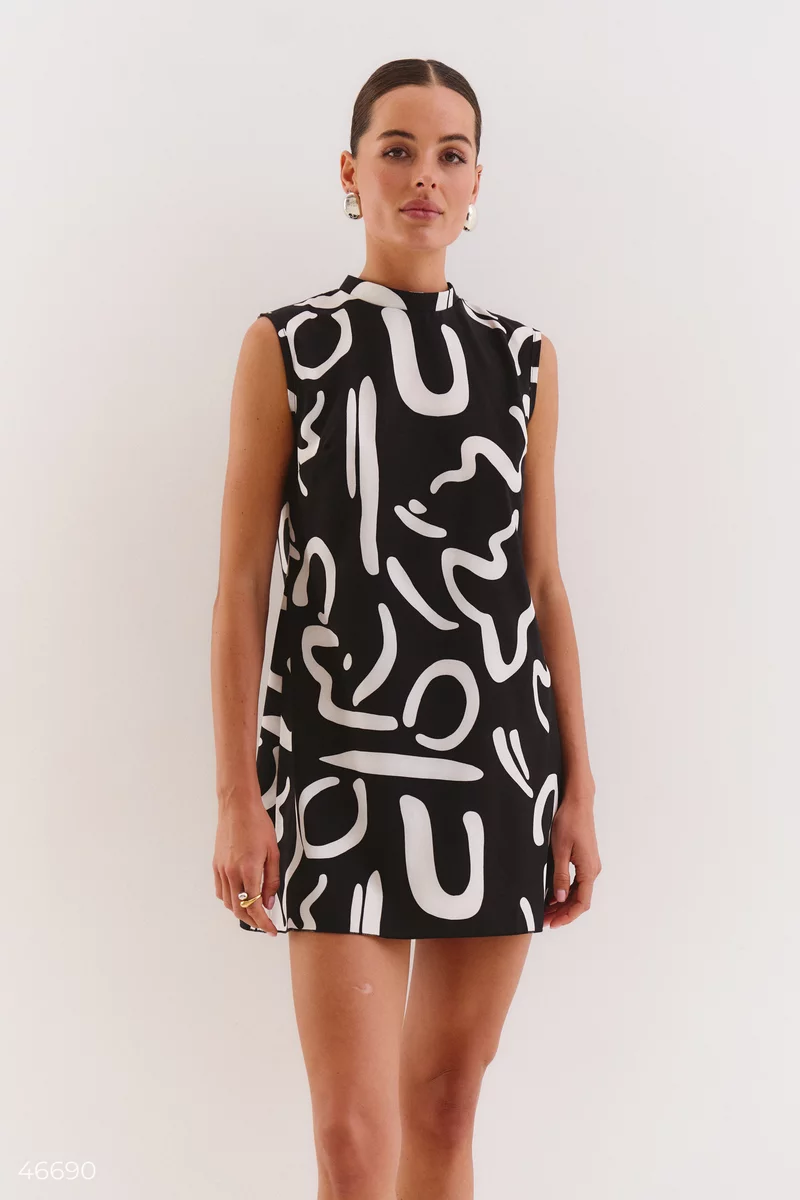 A-line mini dress with a black and white print photo 4