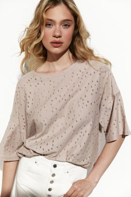 Oversized beige t-shirt with torn elements photo 3