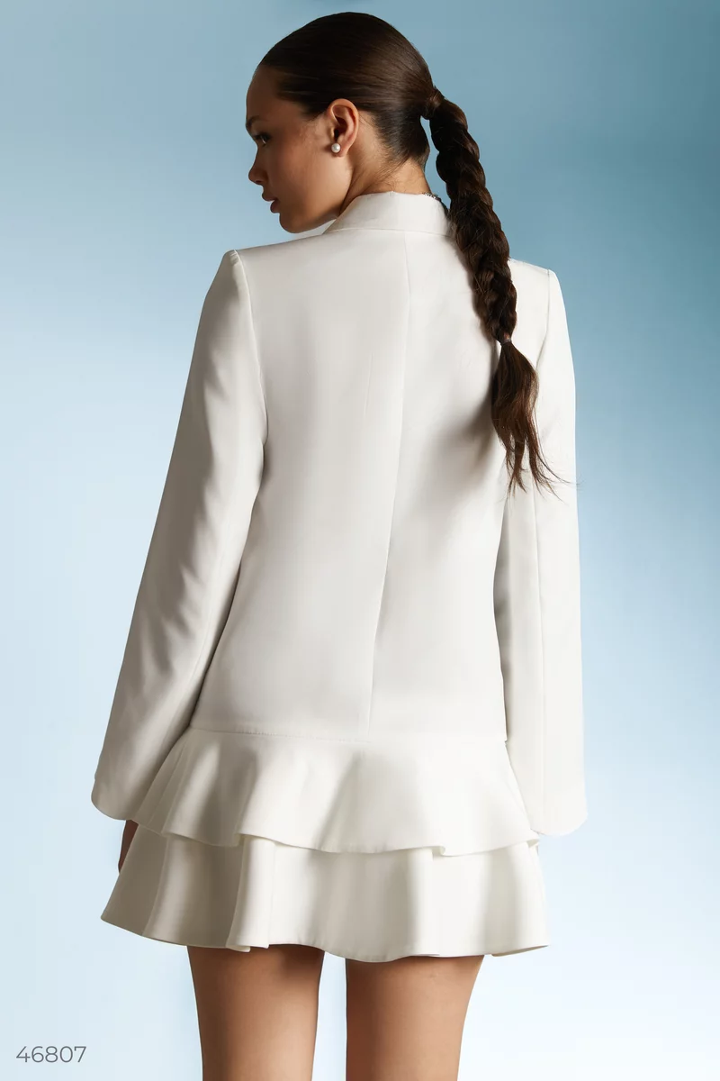 Белое двухбортное платье-пиджак фотография 4