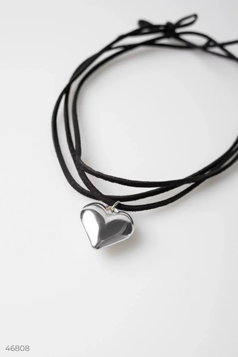 Black choker with silver heart pendant photo 1