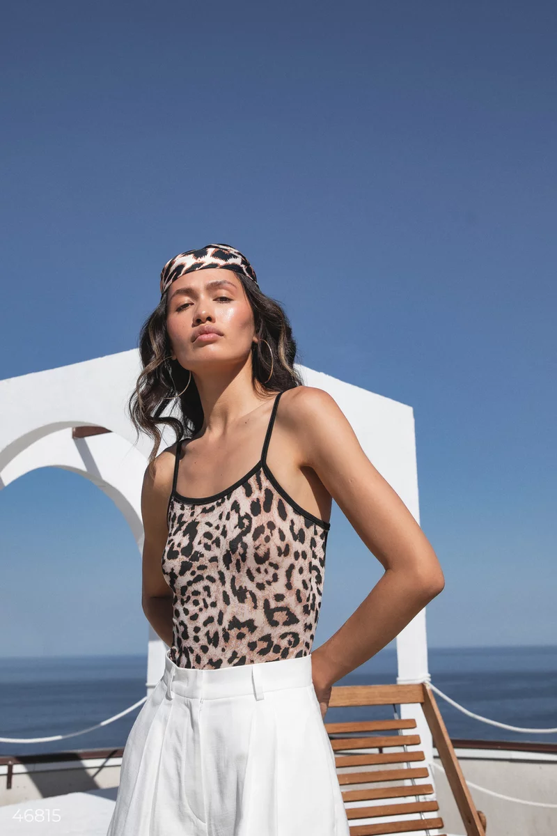Leopard print bodysuit with thin straps photo 2