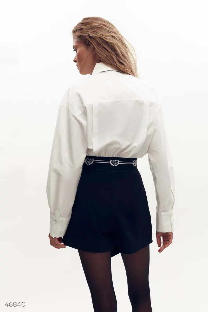 Crop shirt with tie and elastic belt photo 4