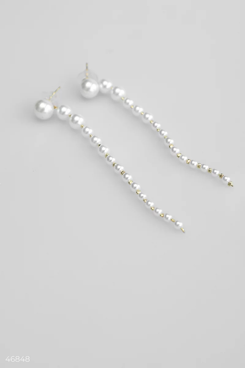 Golden long pendant earrings with pearls photo 2