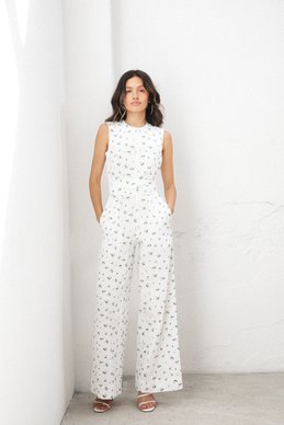 White jumpsuit with floral print photo 2