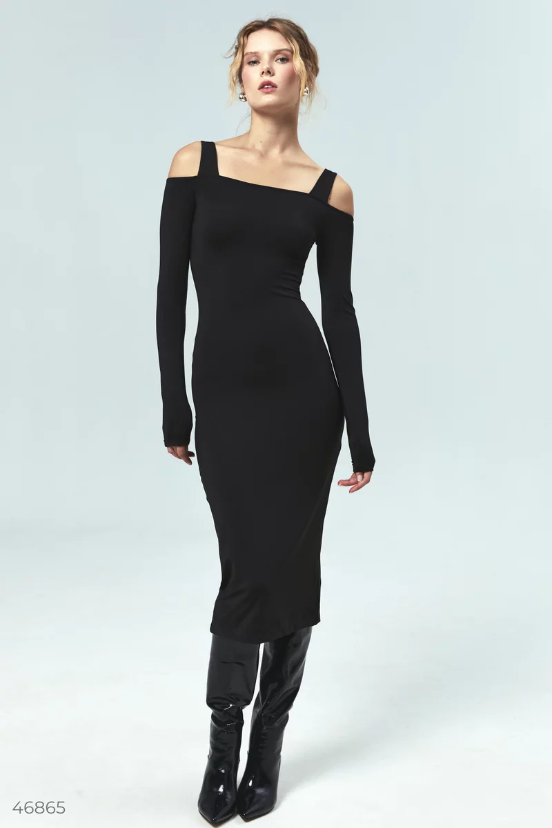 Black knitted midi dress with straps photo 2