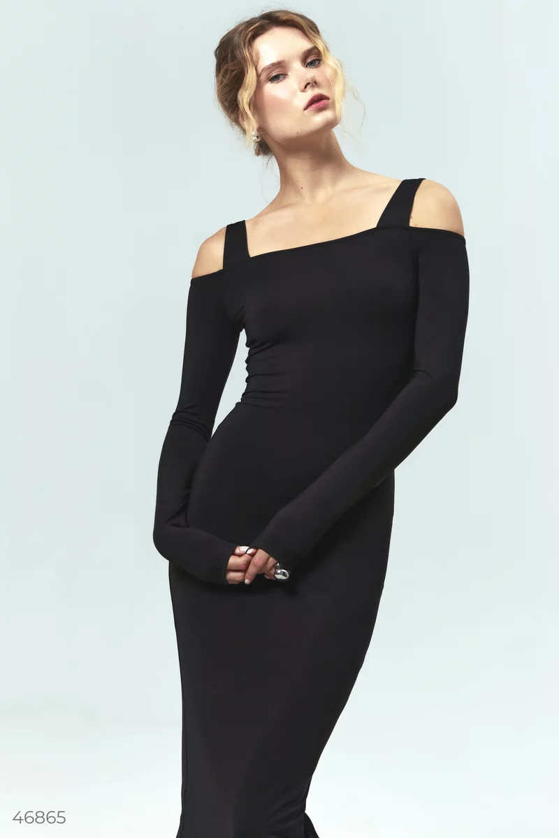 Black knitted midi dress with straps photo 3