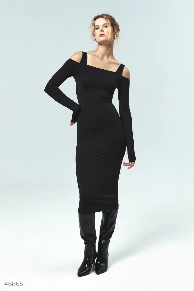 Black knitted midi dress with straps photo 4