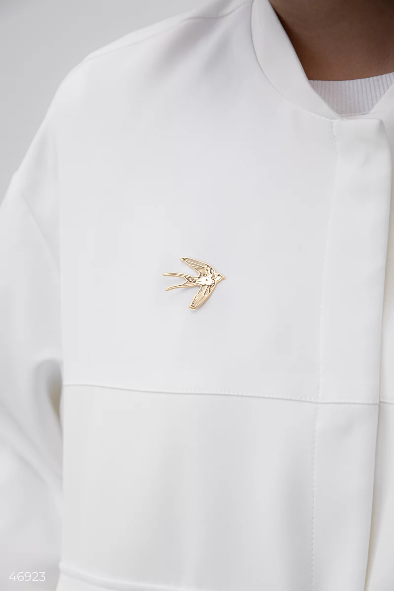 Golden Swallow Badge photo 1