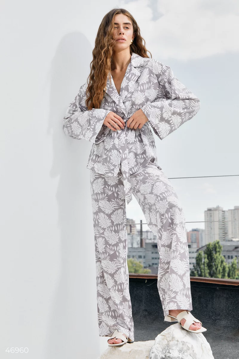 Beige floral print kimono suit photo 1
