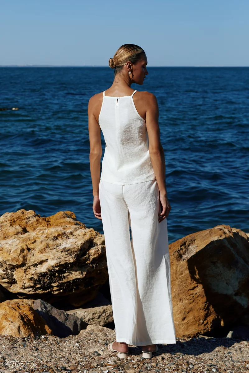 Milk linen suit with top and pants photo 5