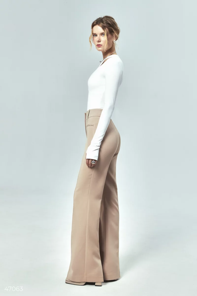 Beige flared pants with slits photo 4