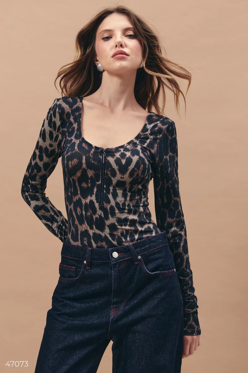 Leopard print bodysuit with zipper photo 4