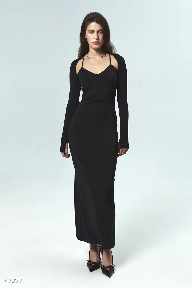 Black knitted maxi dress with straps photo 4