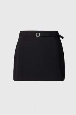 Black mini skirt with thin belt