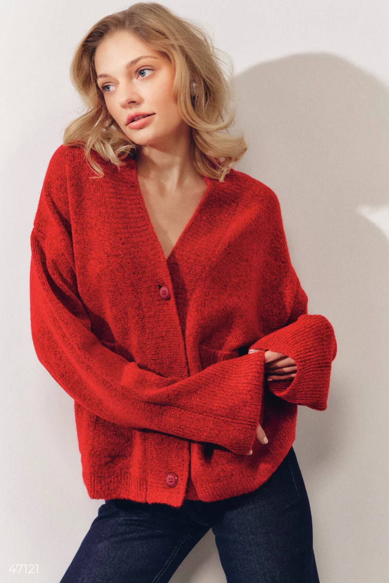 Red knitted cardigan with pockets photo 1