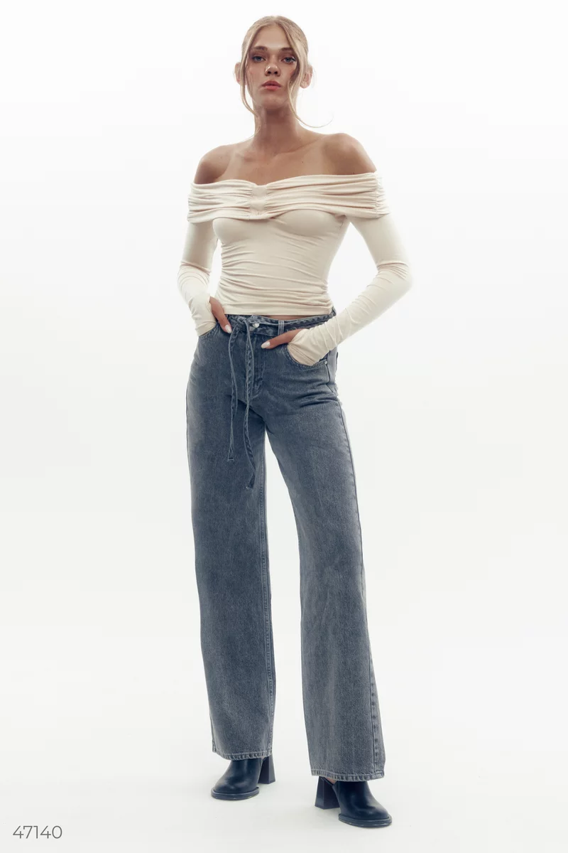 Gray wide-leg jeans with a belt photo 2