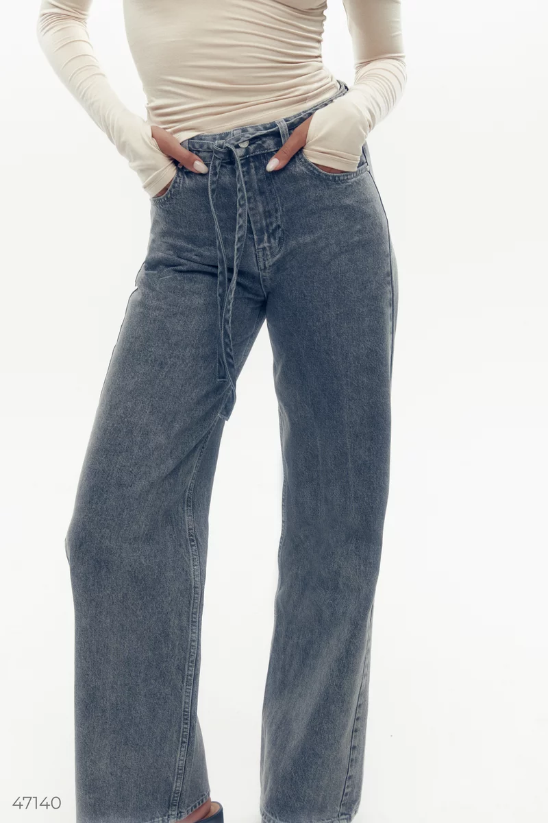 Gray wide-leg jeans with a belt photo 1