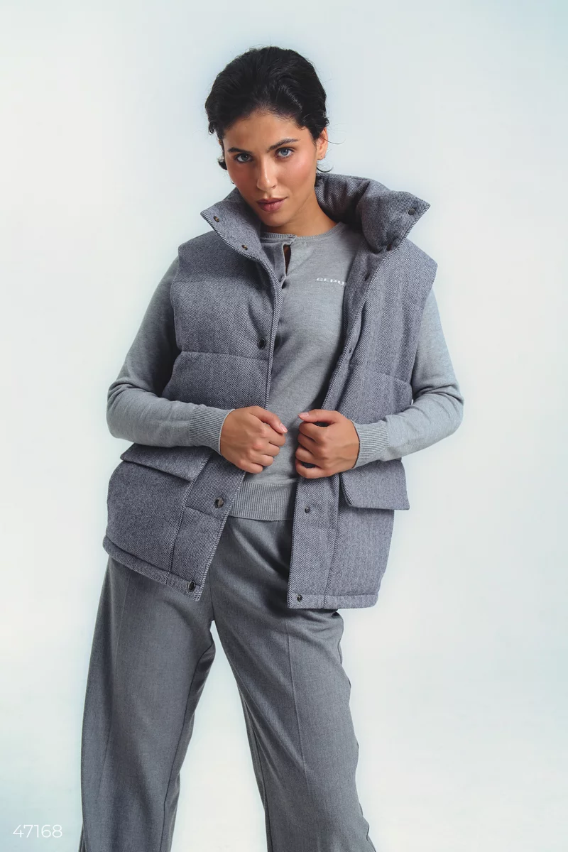 Gray quilted vest with pockets photo 5