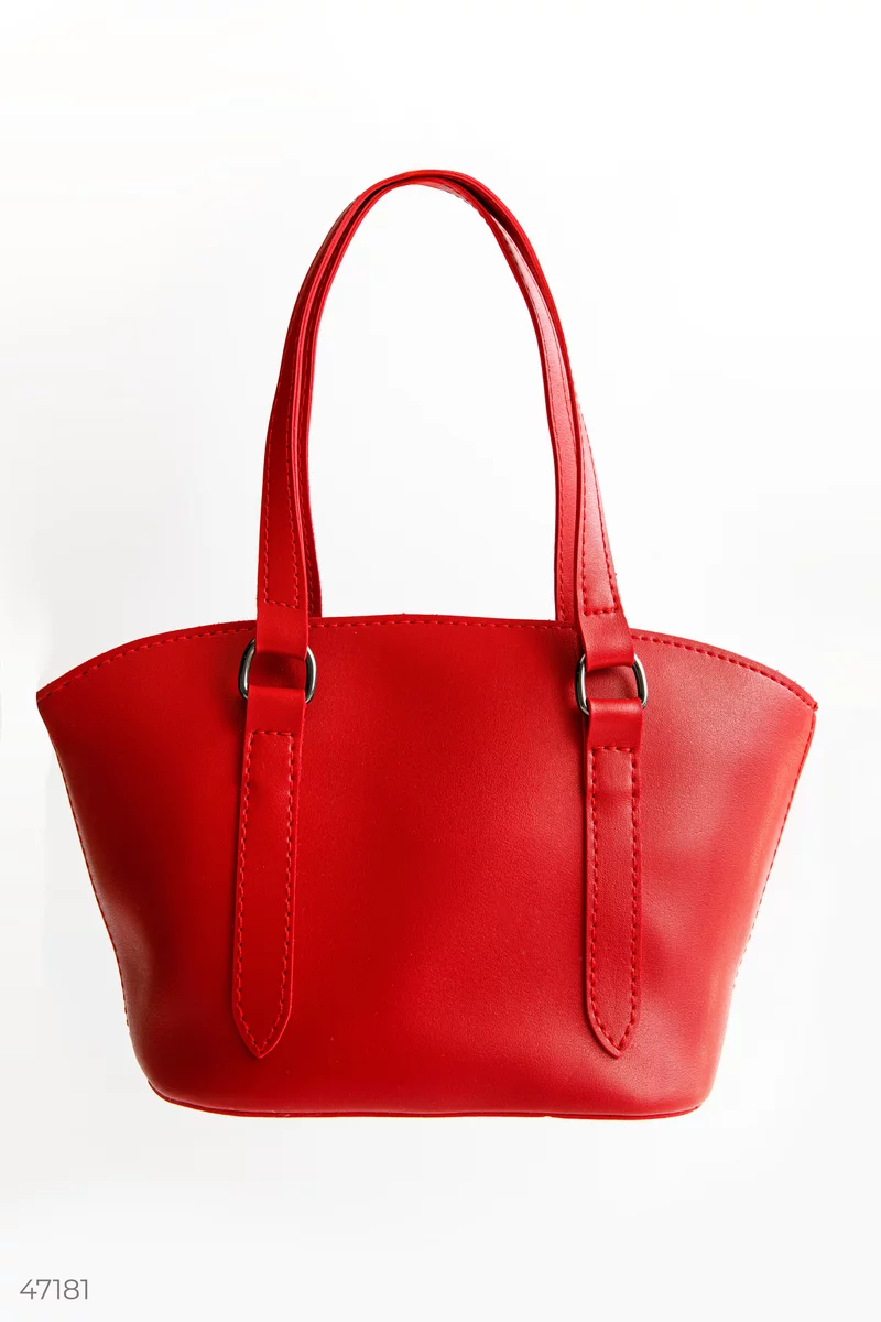 A red bag in the shape of a trapezoid photo 3