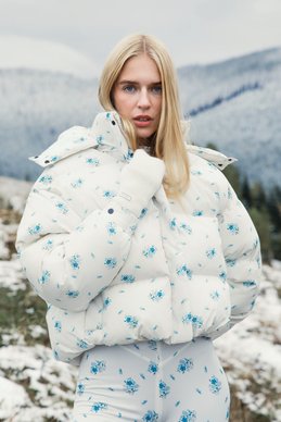 Blue cropped down jacket with floral print photo 2