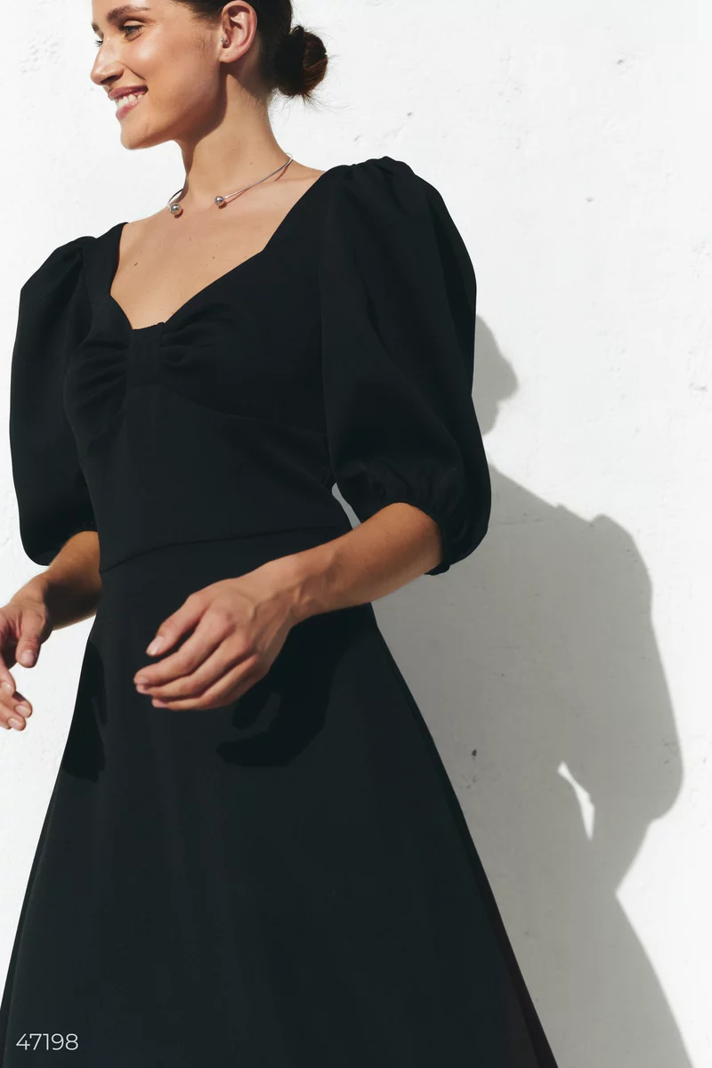 Black midi dress with lantern sleeves photo 3