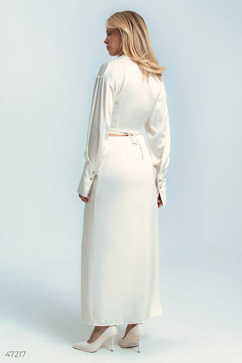 Milk maxi skirt with a high cut photo 5