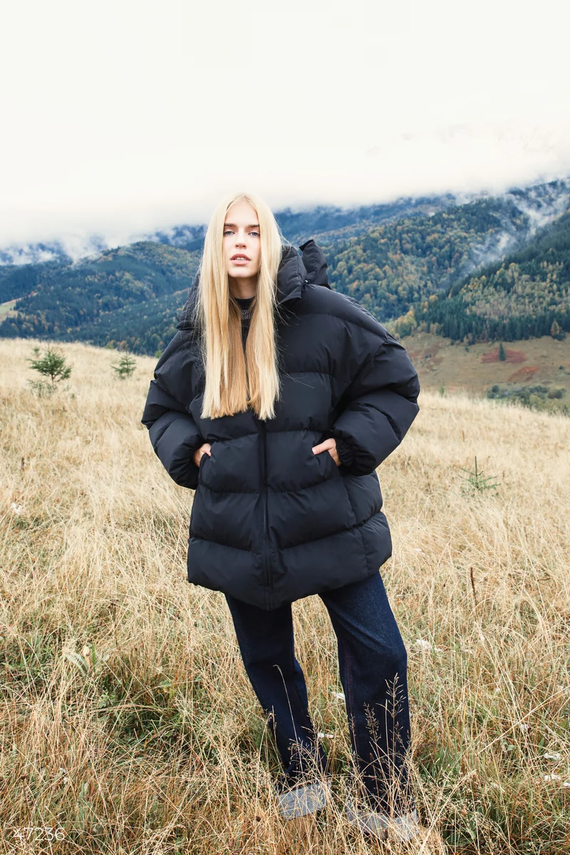 Black warm voluminous down jacket photo 5