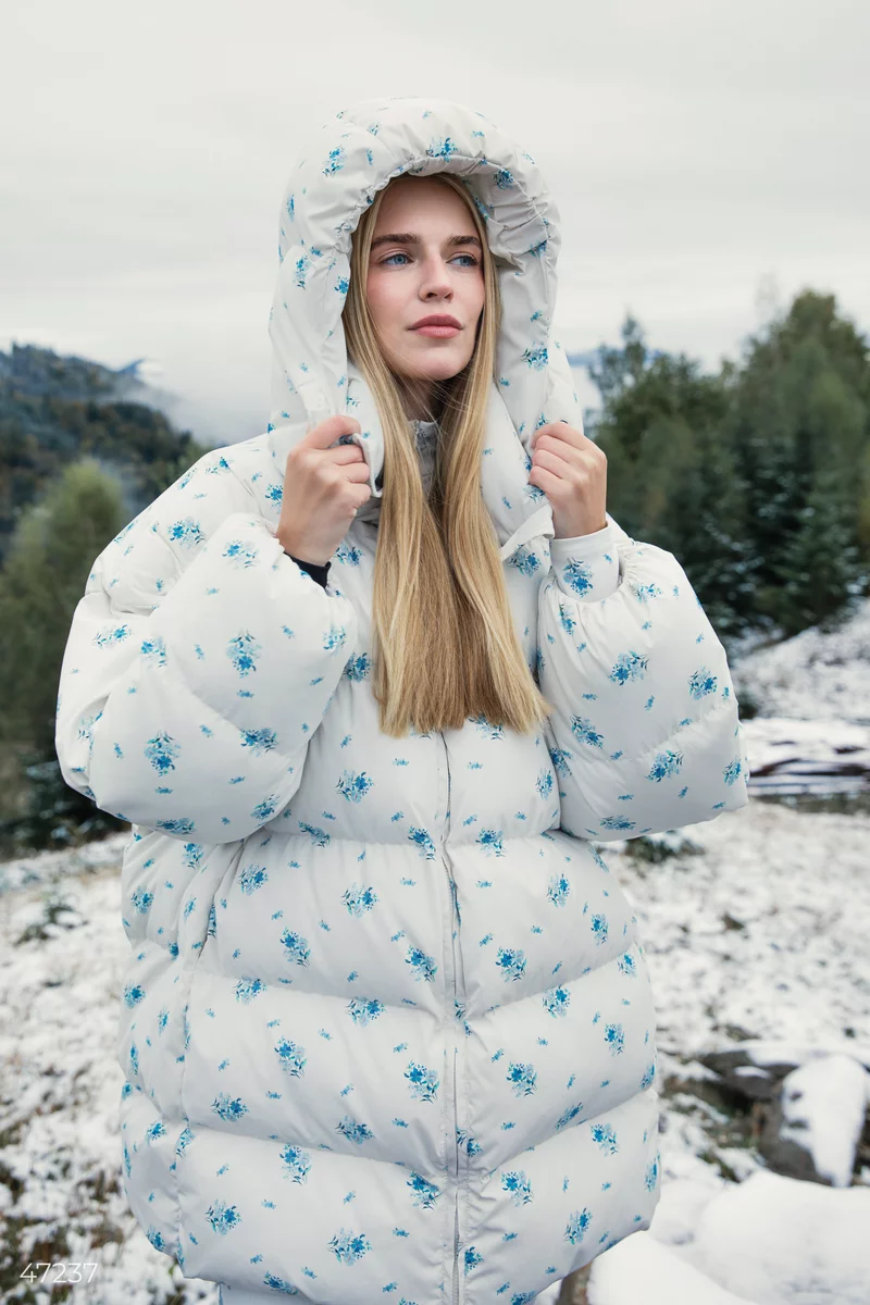 Warm voluminous down jacket with a floral print photo 3