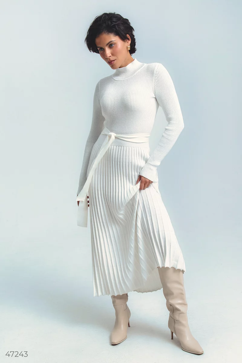 Milk knitted midi dress with pleating photo 2