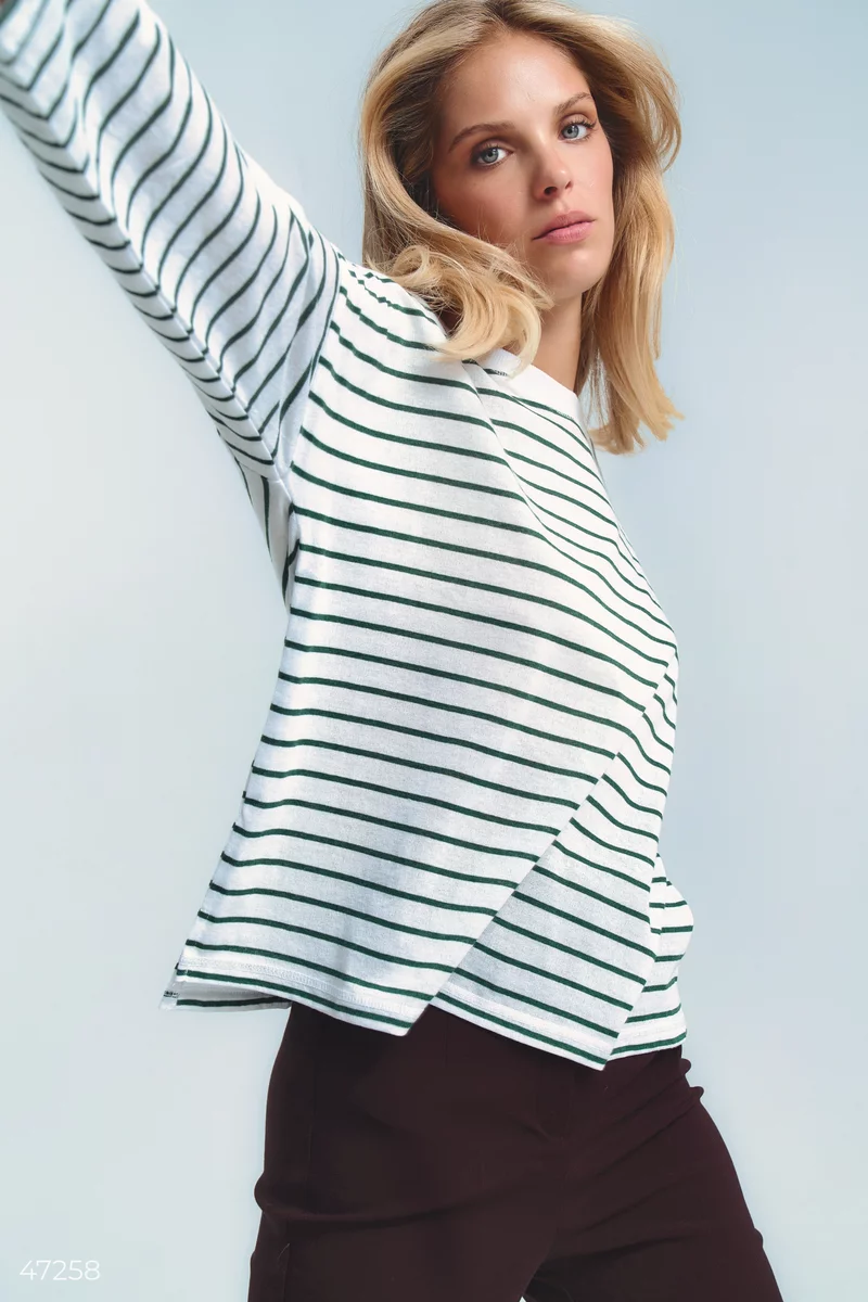 Oversized knitted longsleeve in a green stripe photo 3