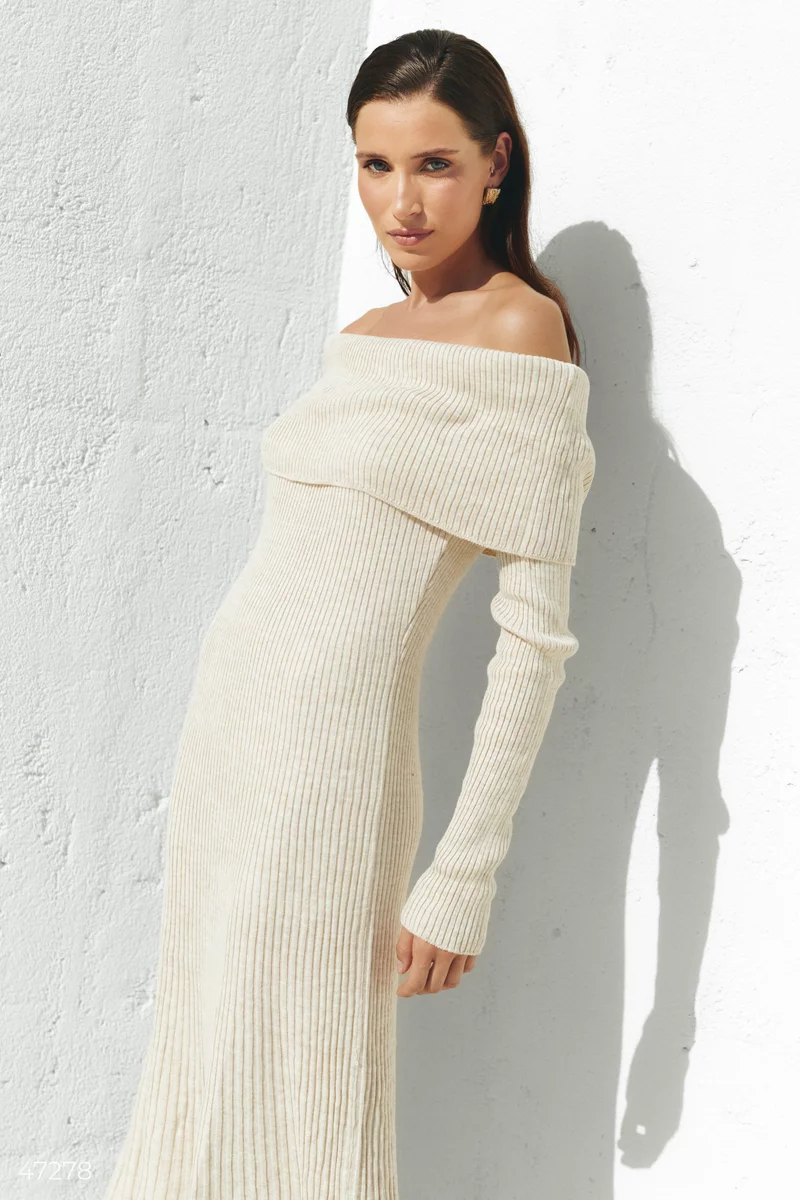 Milk knitted dress with open shoulders photo 5