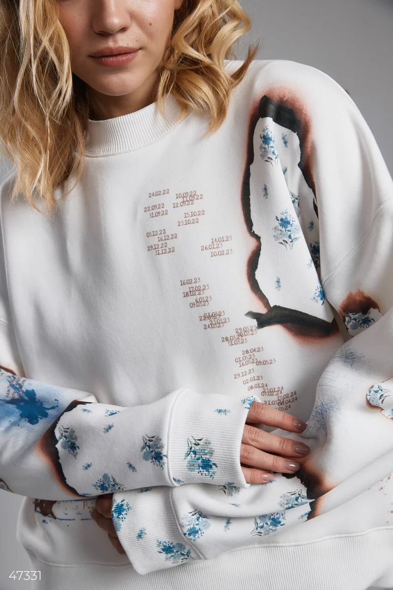 Oversized milk sweatshirt with an author's print photo 5