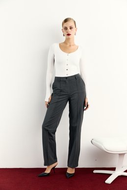 Gray basic pants with arrows photo 2