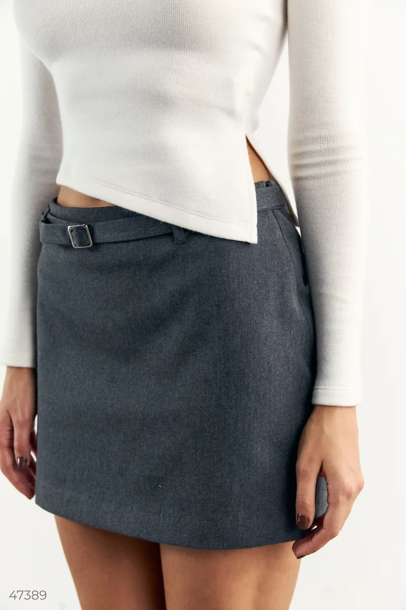 Gray mini skirt with a thin belt photo 2