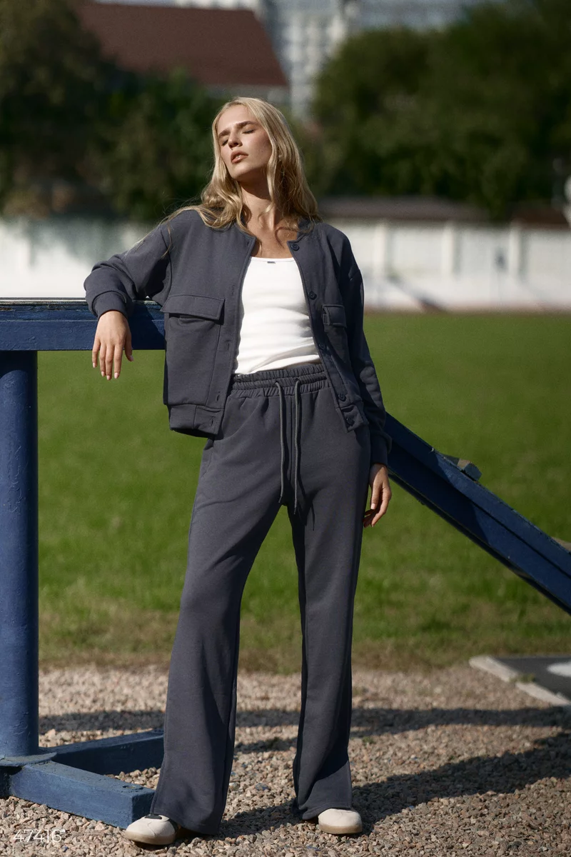 Graphite suit with bomber and trousers photo 2