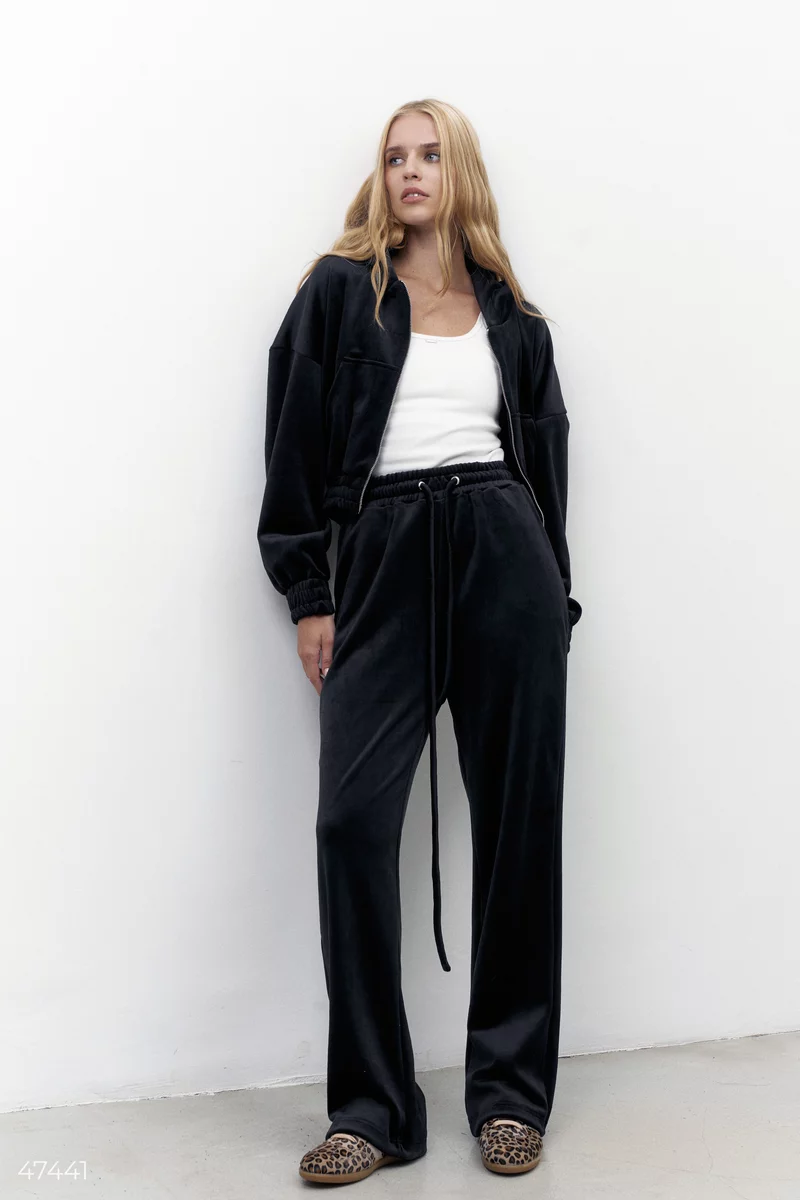 Black velor suit with pants photo 1