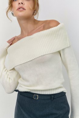 Milk sweater with open shoulders