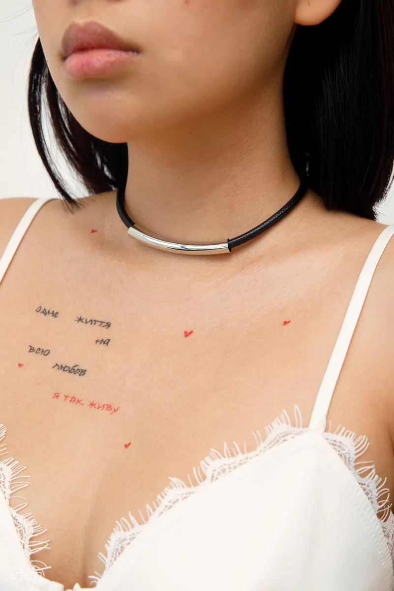 Black choker with metallic insert photo 1