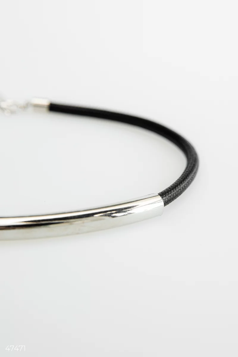 Black choker with metallic insert photo 3