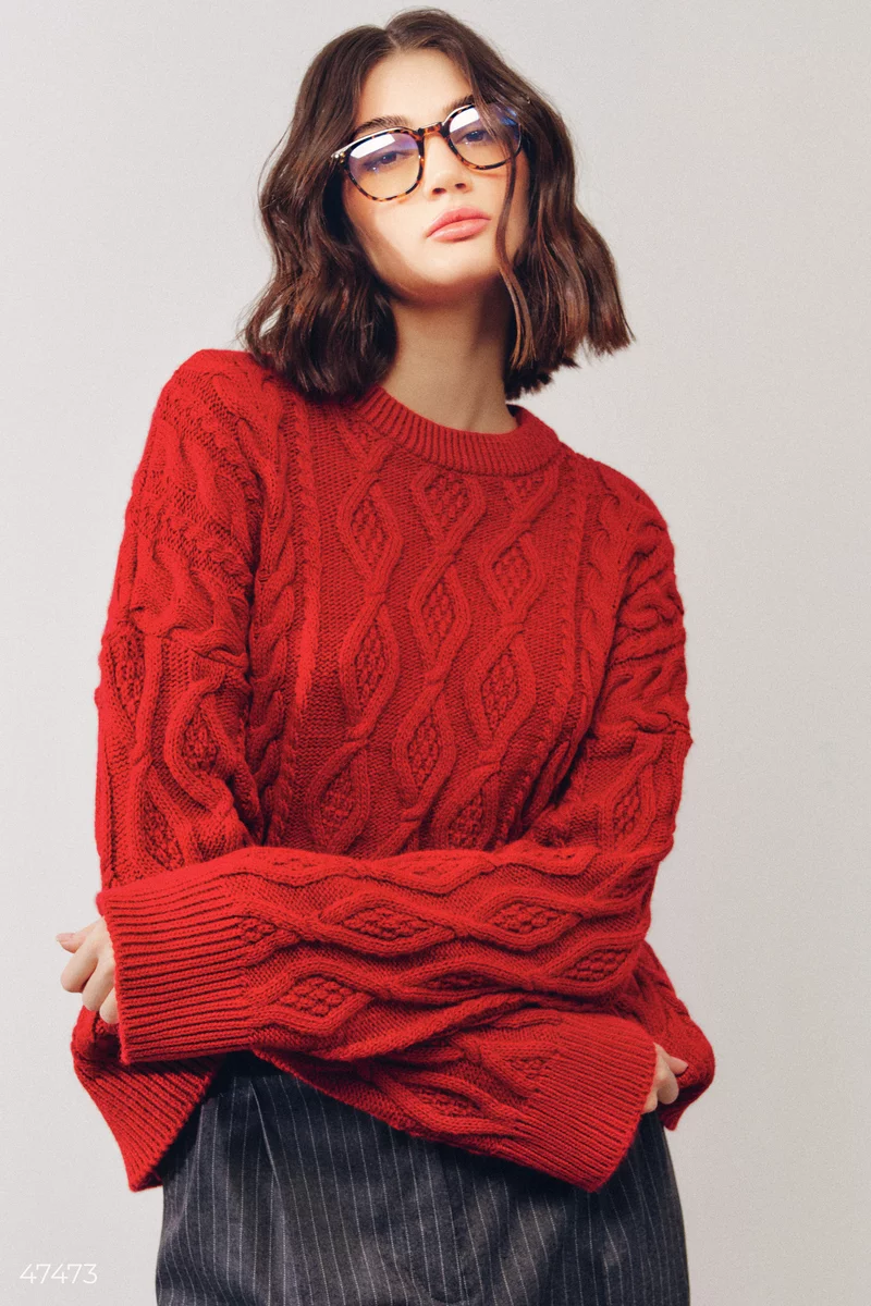 Red elongated sweater with braids photo 1