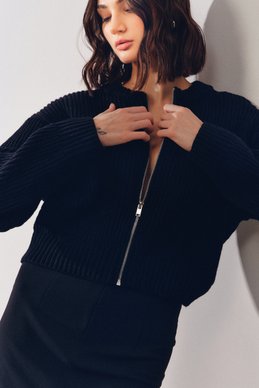 Black knitted cardigan with a zipper