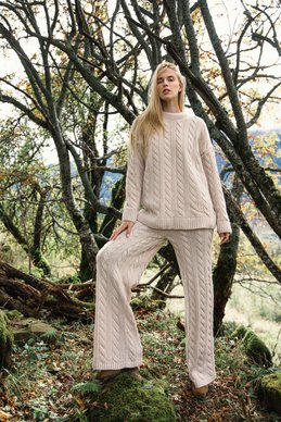 Beige suit with an oversized sweater and pants photo 3