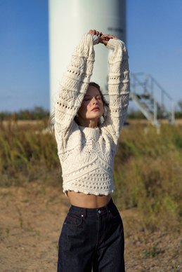 Beige crop sweater with textured knit photo 1