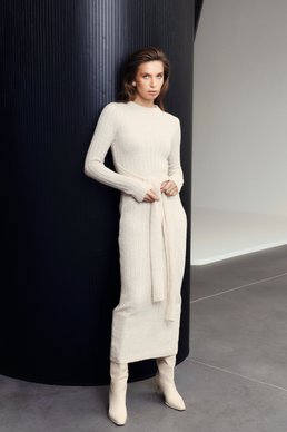 Milk knitted maxi dress with a tie photo 2