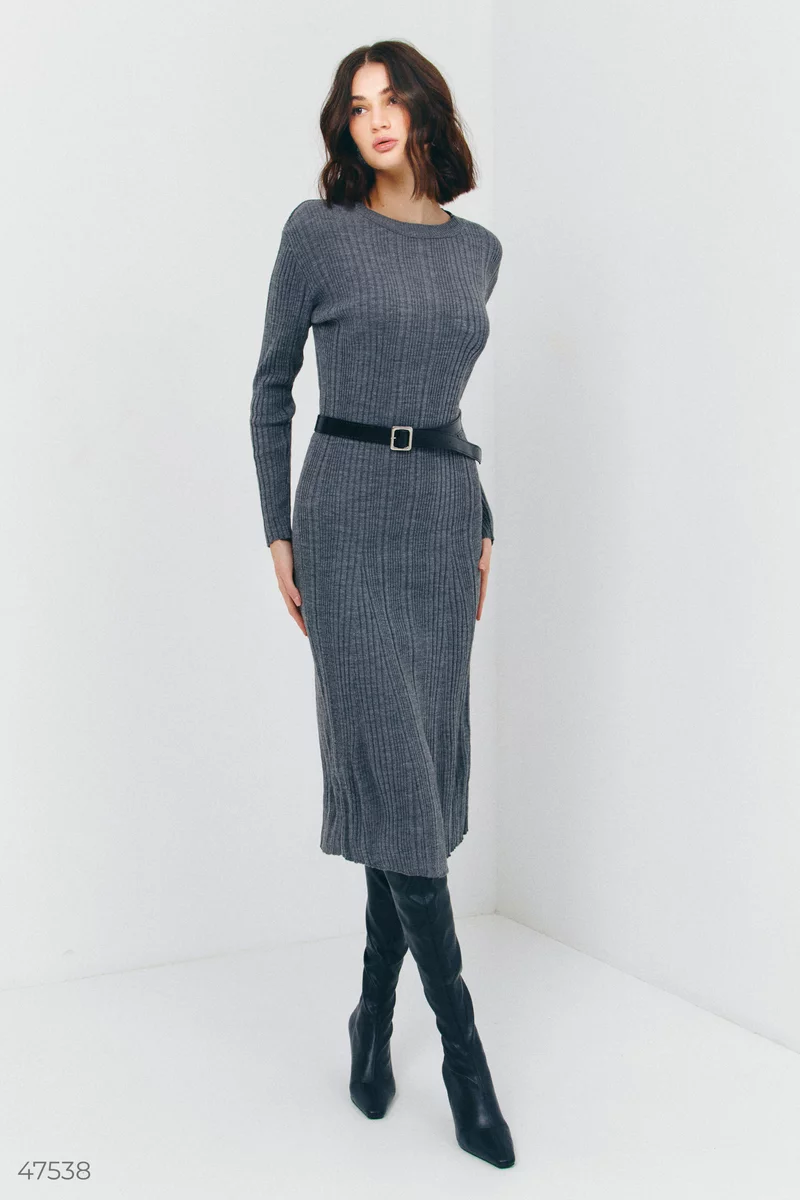 Gray knitted midi dress with belt photo 1