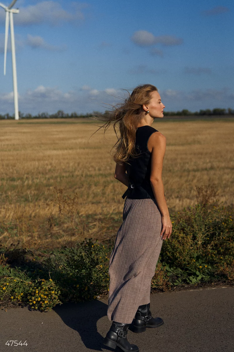 Beige knitted pleated maxi skirt photo 3