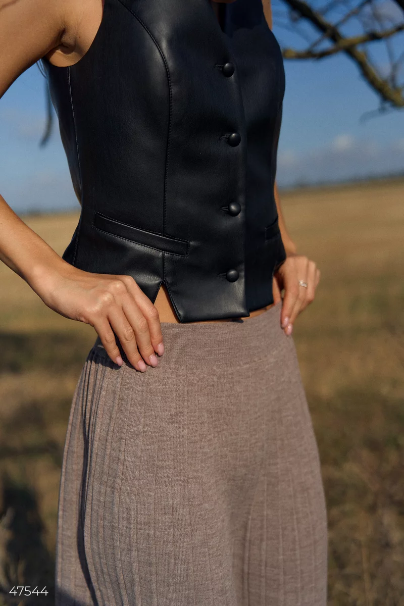 Beige knitted pleated maxi skirt photo 5