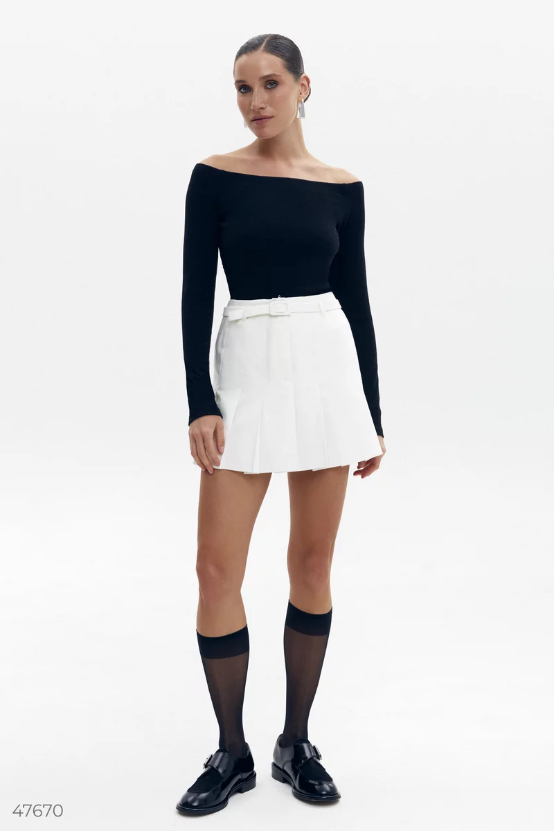 Milk pleated mini skirt photo 3