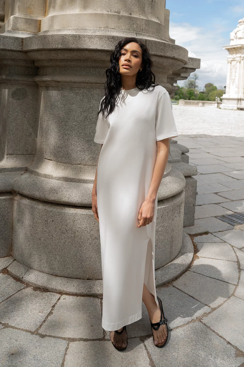 White knitted maxi T-shirt dress photo 1